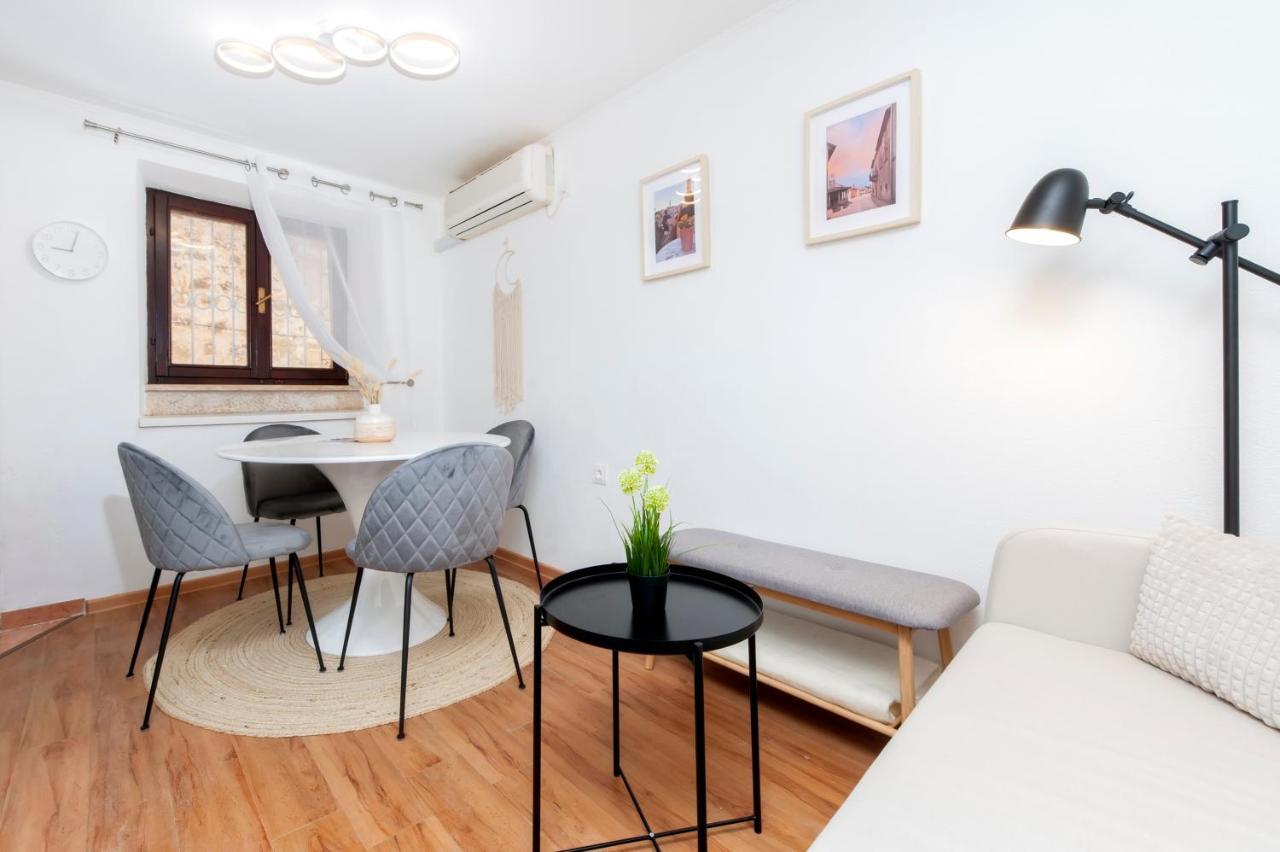 House Elisabeth - A Charming Old Town Property Rovinj Buitenkant foto
